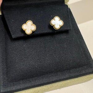 Van Cleef & Arpels Sweet Alhambra Earrings earstuds 18K yellow gold